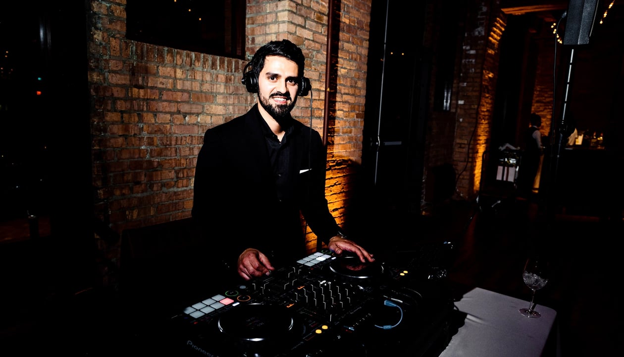 DJ Alejandro | Bilingual Event DJ