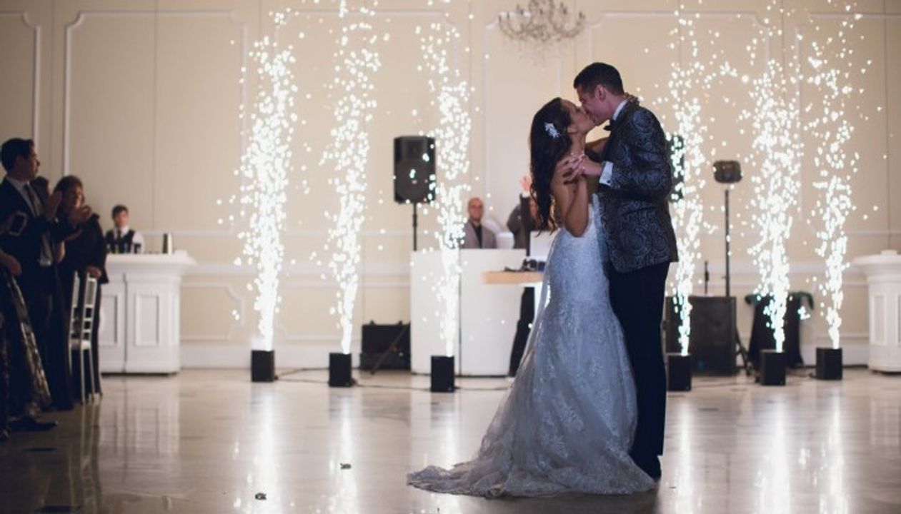 Vows & Vinyl DJ Co.